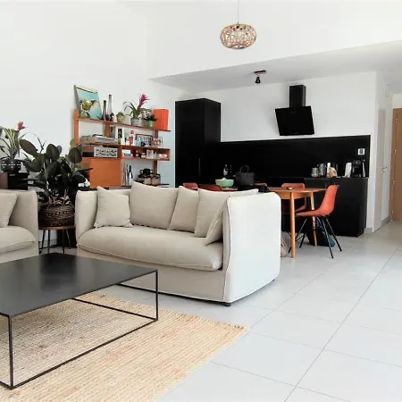 Oasis Blue Canet פרפיניין