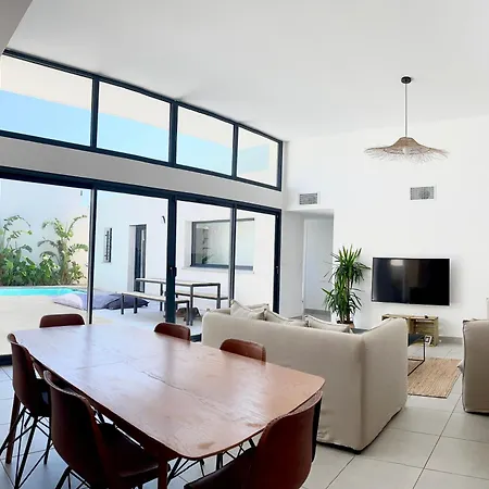 Oasis Blue Canet פרפיניין